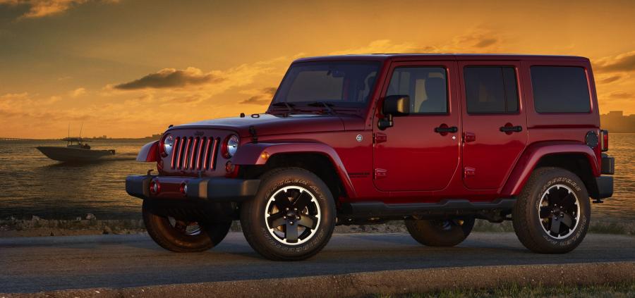  Jeep Wrangler Unlimited Altitude 2012 года  (фото 11 из 14)